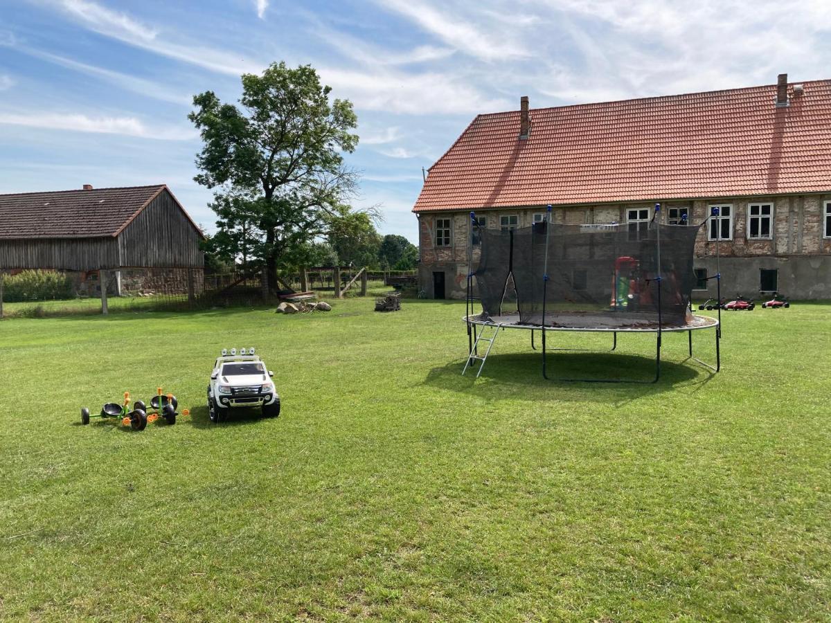 Gutshaus Pinnow Pinnow  Dış mekan fotoğraf